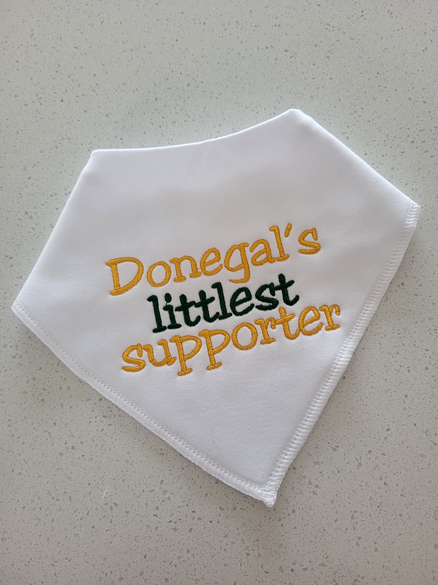Gaa little supporter bib ( not personalised, county name only to be added to the box )