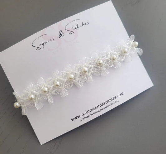Ruffled lace headpiece