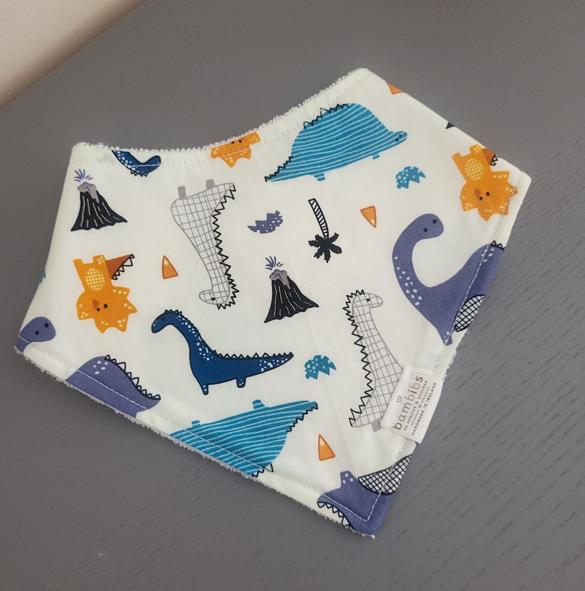 Dizzy dino bib